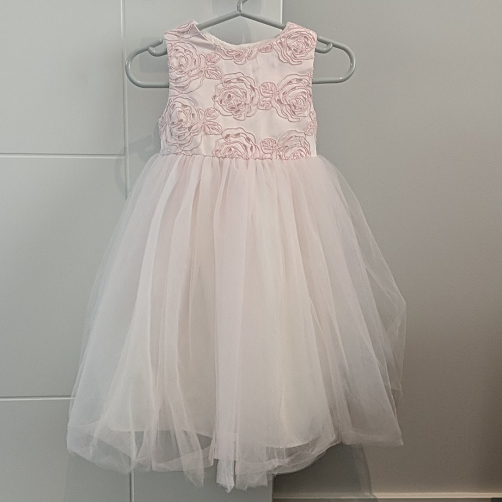 Like new beautiful dress